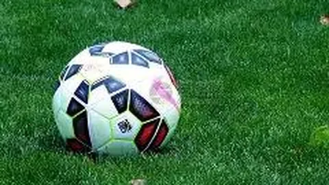 《曼联战略调整：莱昂将加盟青年军，加速融入英格兰足球节奏》