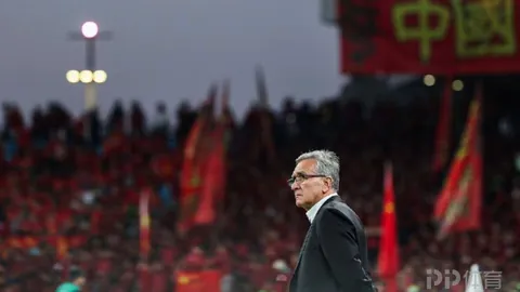 国青U17热身赛再挫U18国青，艾孜麦提贡献17分15板，余嘉豪砍下7分7助